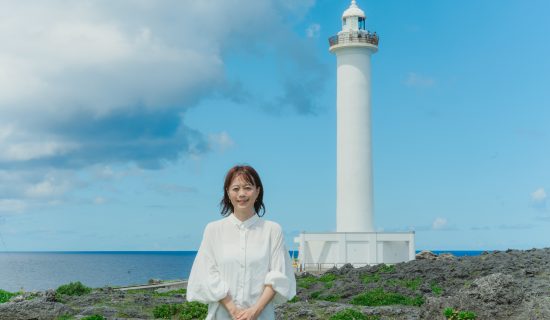 【结缘人】在日本只有16座“升起的灯塔”之一的残波岬灯塔上留下记忆的体验。欣赏雄伟的自然风光,学习灯塔的作用和历史的特别导游之旅