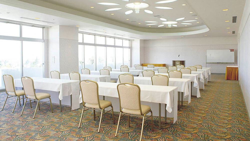 Meeting Room2｜ Grand Mercure Okinawa Cape Zanpa Resort [Official]