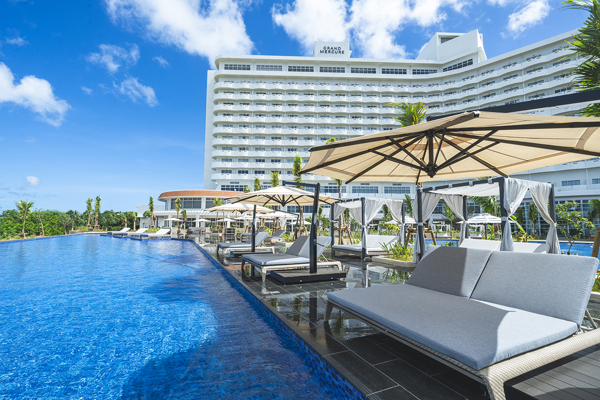 Pool & Activity | Grand Mercure Okinawa Cape Zanpa Resort