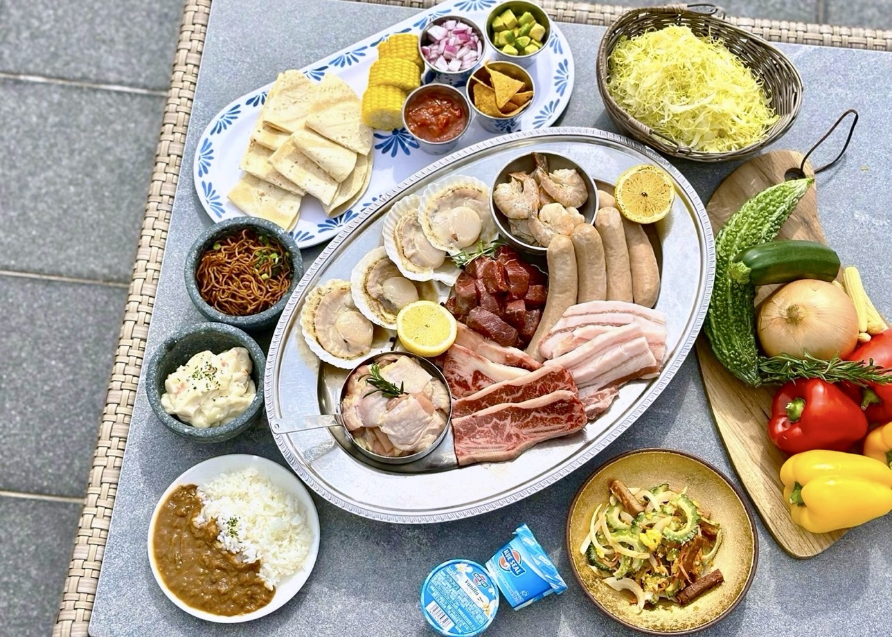 【하계 한정 영업】풀 사이드에서 황혼과 함께 즐기는 옥외 BBQ